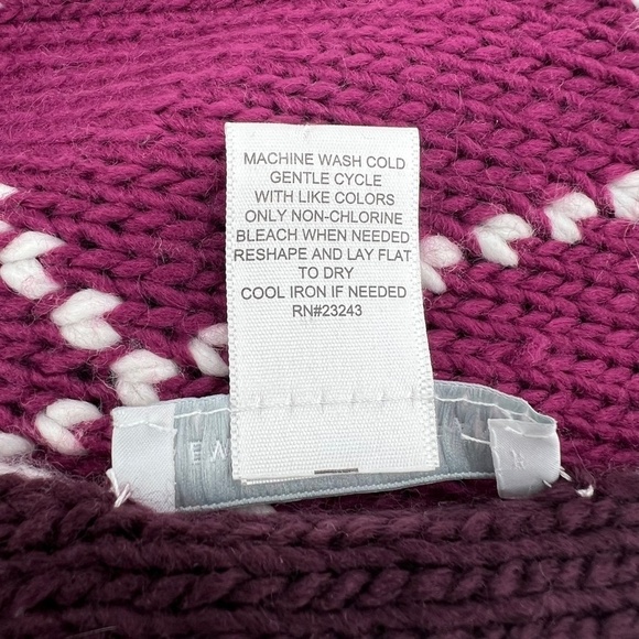 New York & Co. Purple Argyle Fringe Scarf - Picture 6 of 10